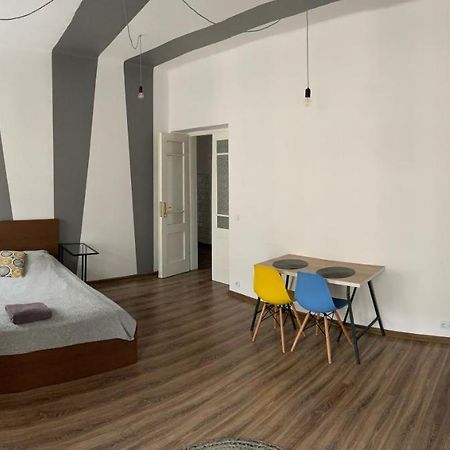 Apartament Rowna 12 Leilighet Kielce Eksteriør bilde